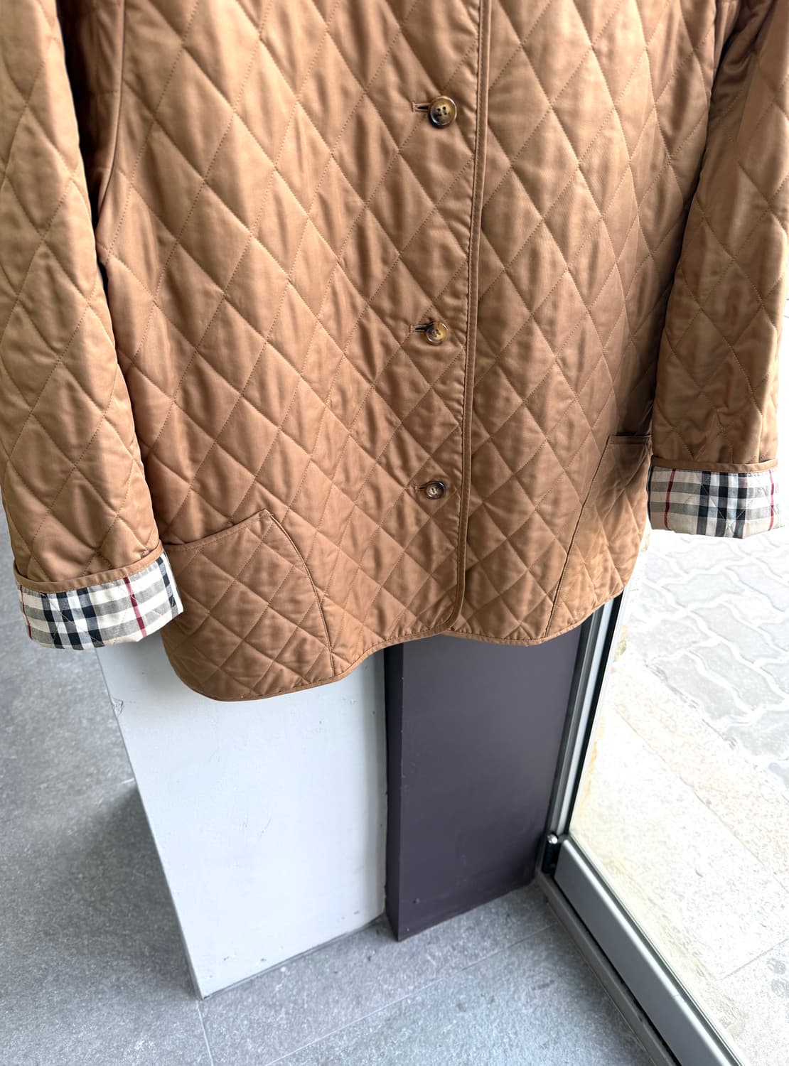 XL/ 버버리 런던 퀄팅 경량 패딩자켓 상품이미지4