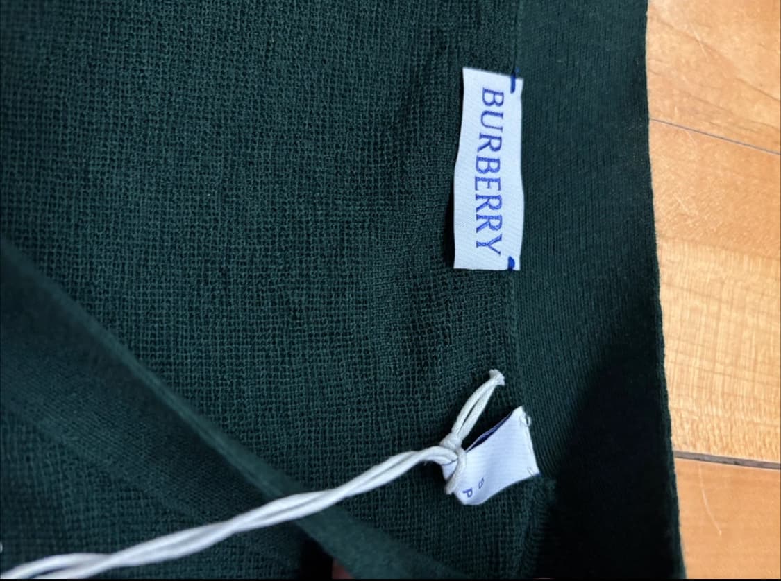 (새상품,영수증O) 신형 버버리 울 가디건 다크그린 S사이즈 상품이미지3