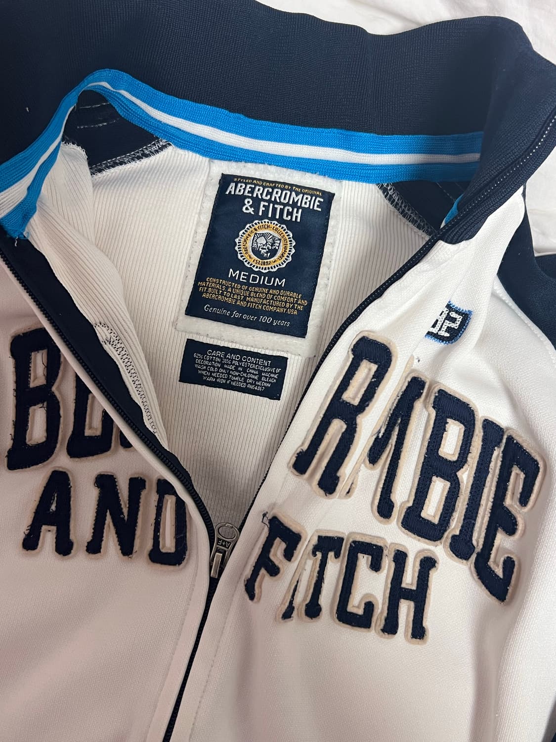 아베크롬비 화이트 네이비 집업 상품이미지3