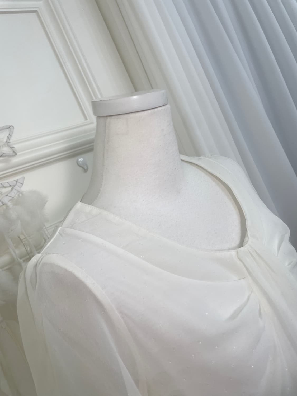 white pure glitter dot bow blouse 상품이미지7