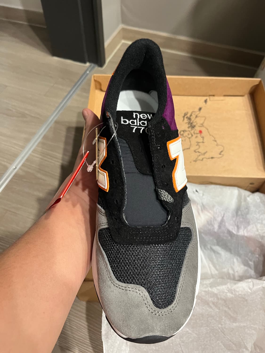 뉴발란스 메이드 인 uk 7709 사이즈 275 상품이미지5