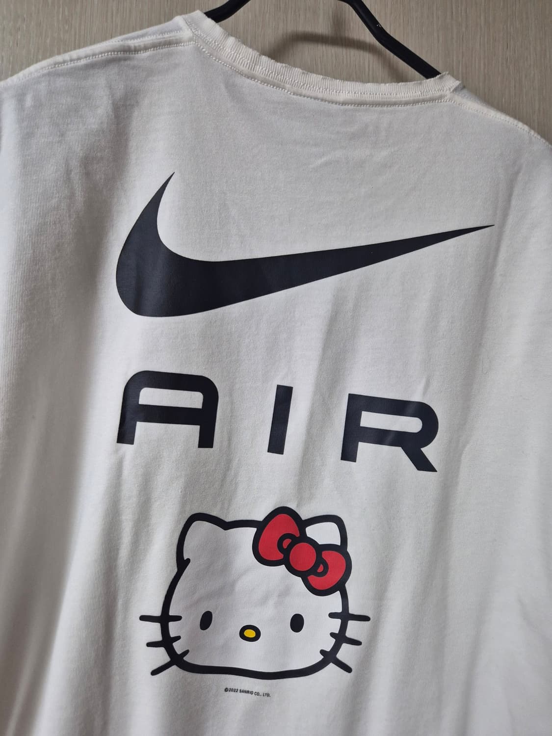 (정품) 나이키 X 헬로키티 AIR 반팔티 L 티셔츠 상품이미지7