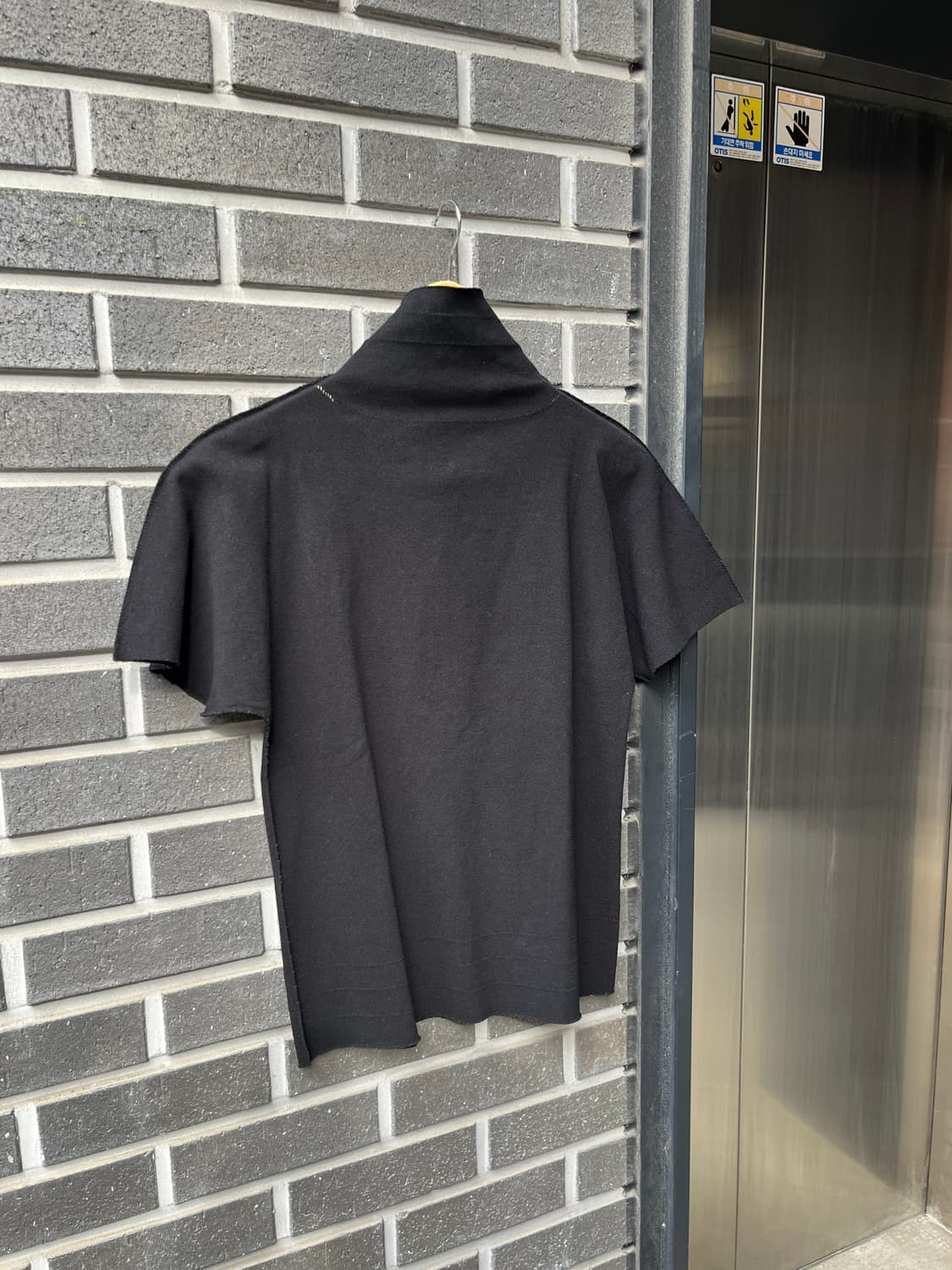 Issey Miyake 이세이미야케 페테 하이넥 탑 상품이미지1