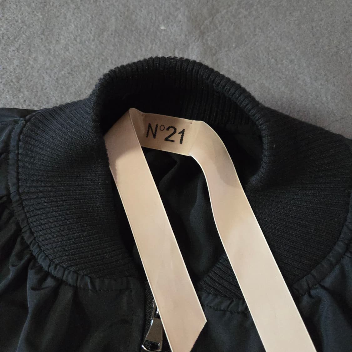 N21 누메로벤투노 여성 시스루 레이스 ma-1 봄버 자켓 블랙 상품이미지6