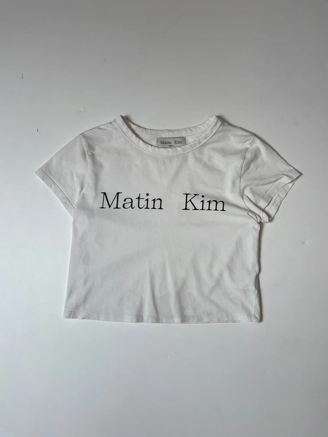 마뗑킴 23FW 로고 크롭 탑 반팔 티셔츠 PN9653 상품이미지1