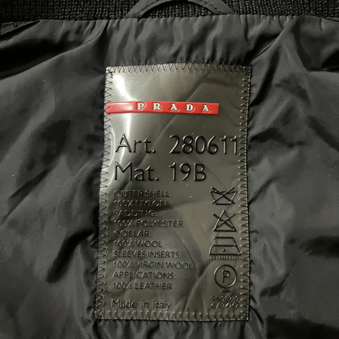 프라다 나일론 투웨이 자켓 상품이미지9