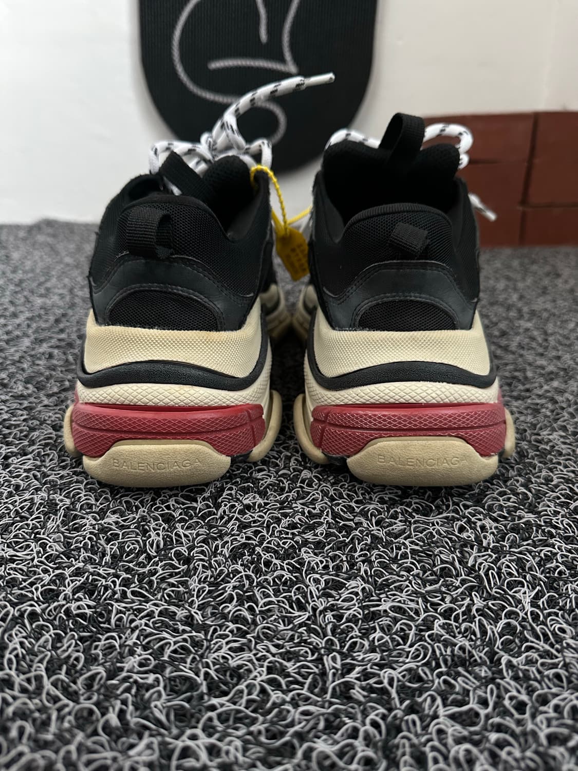 발렌시아가 트리플 S 블랙 스니커즈 40 (250) 상품이미지4