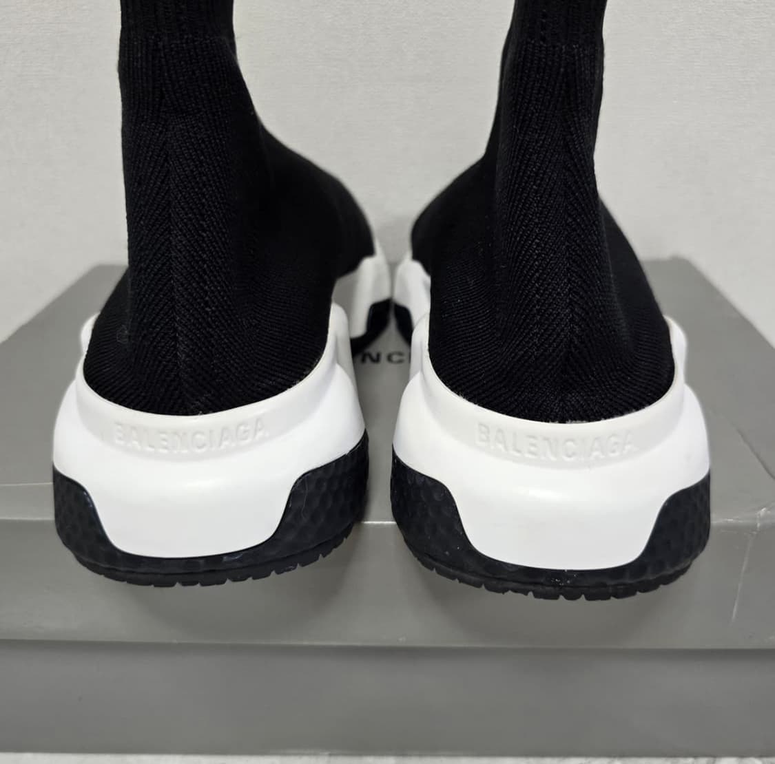 발렌시아가 스피드러너 38 상품이미지4