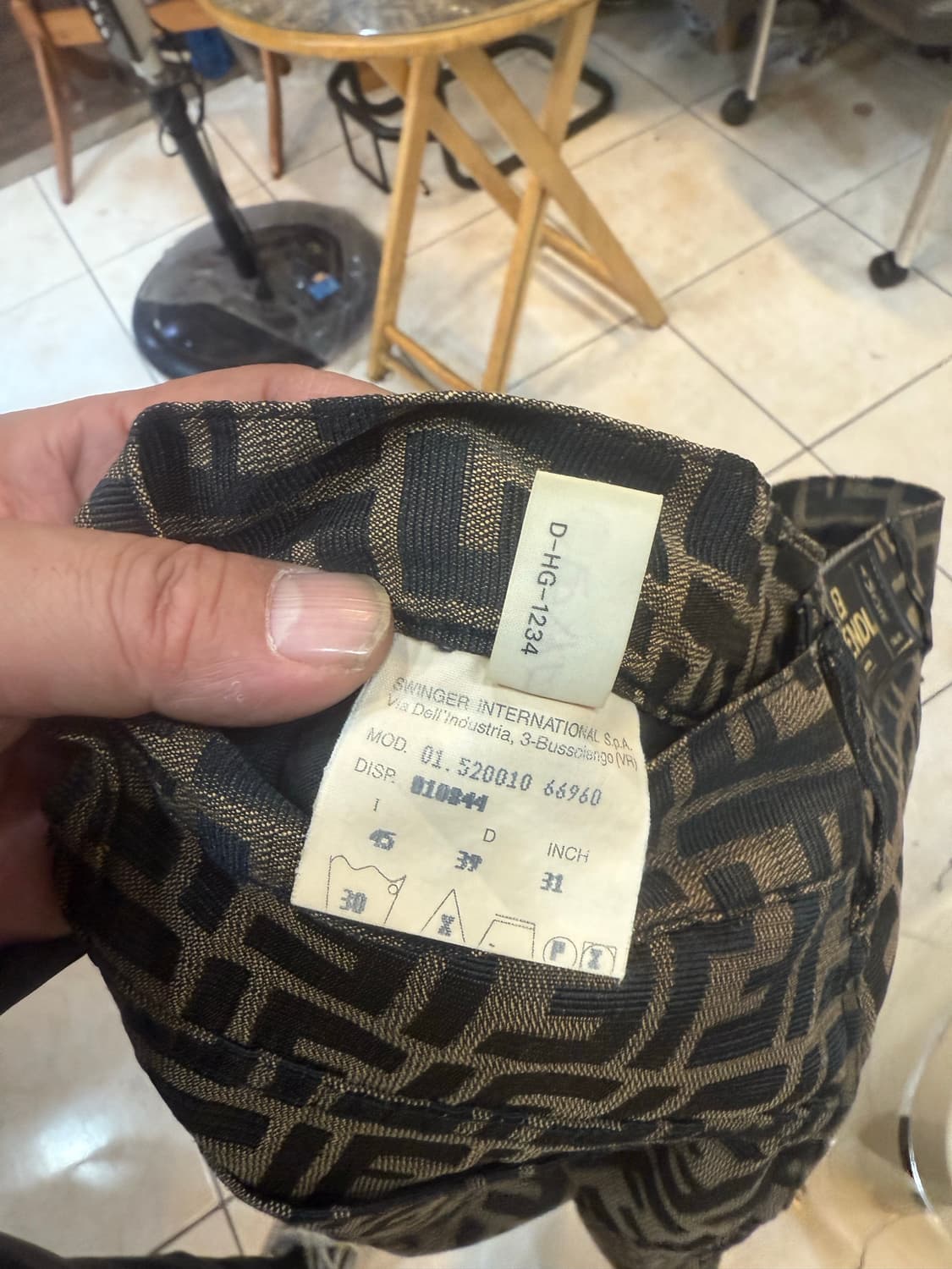 29-30 정품 펜디 주카 바지 팝니다 상품이미지4