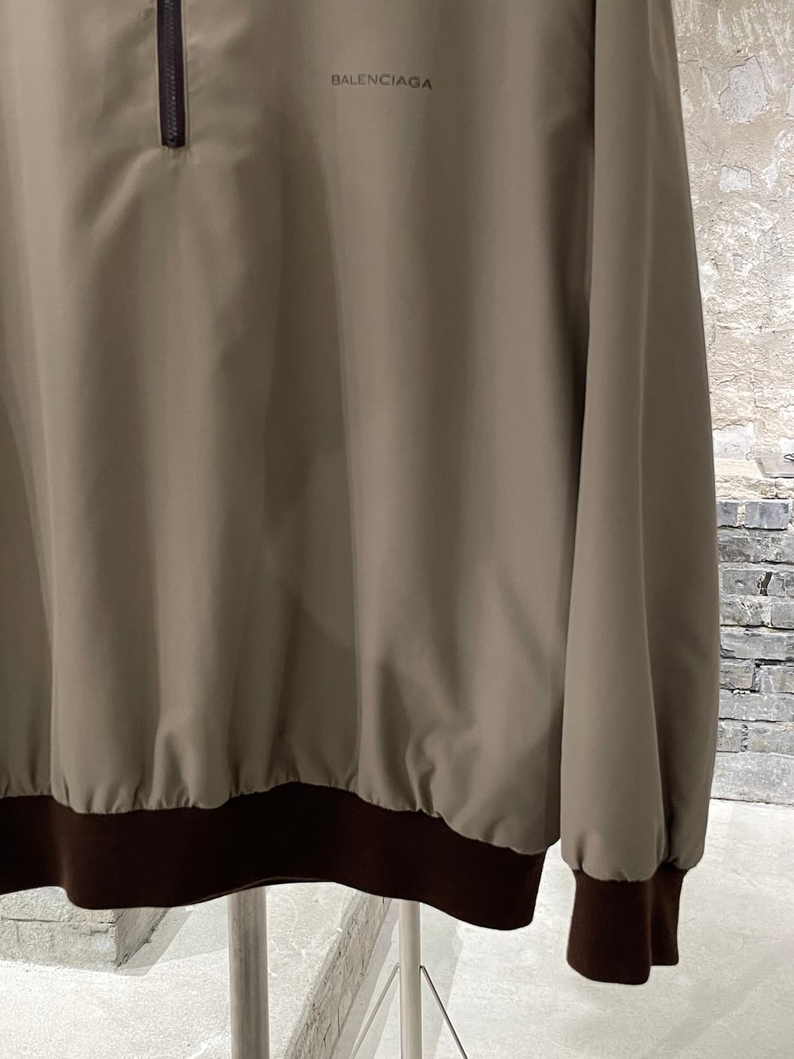 발렌시아가 베이지 하프집 폴리에스텔 웜업 상품이미지5