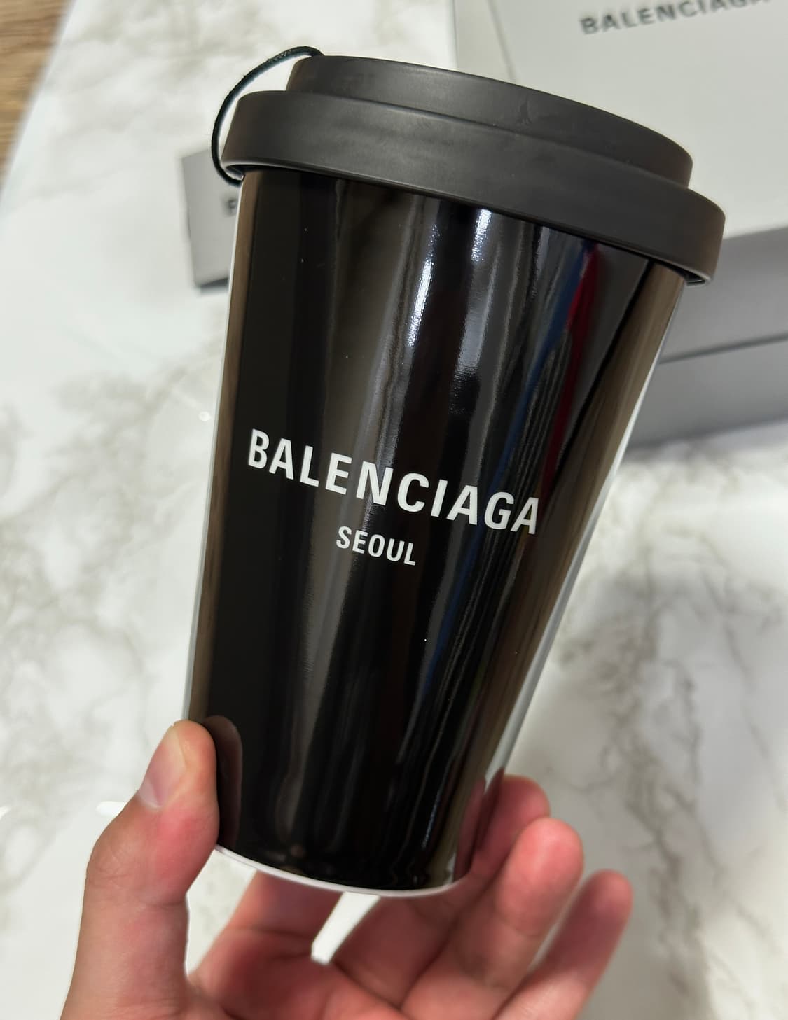 발렌시아가 서울 머그컵 블랙 새상품 상품이미지2