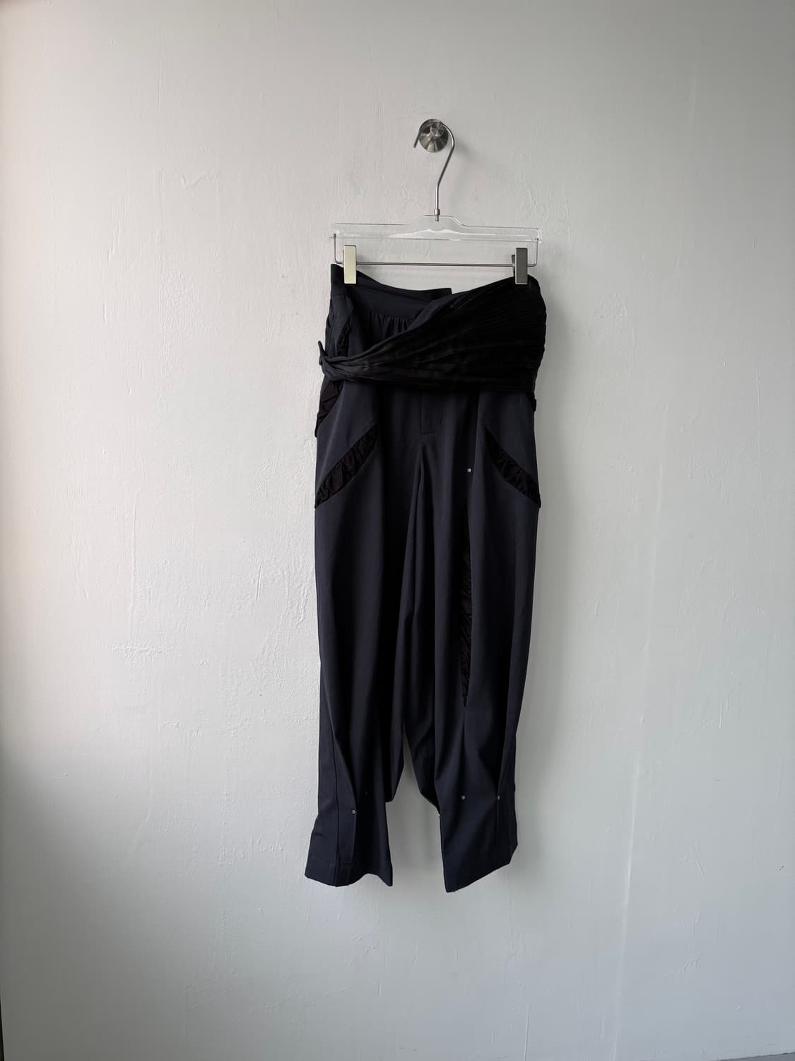 키코 코스타디노브 21ss 안토니스 트라우저 상품이미지8