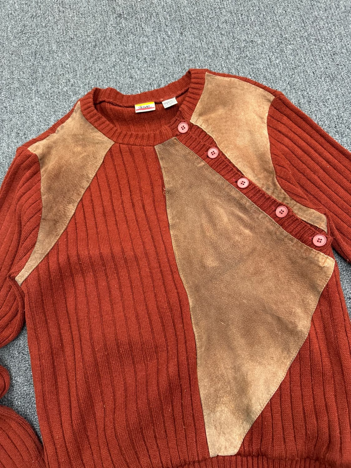 M)Cotler 빈티지 가죽패치 여성 브릭 컬러 니트 상품이미지2