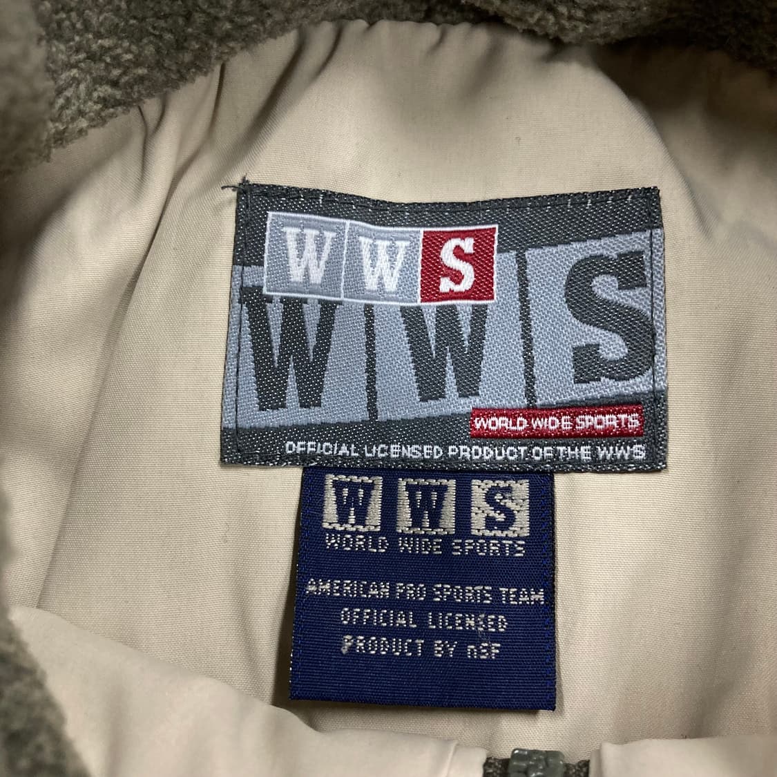 WWS 베이지 컬러 오클랜드 애슬레틱스 로고 푸퍼 패딩 상품이미지4