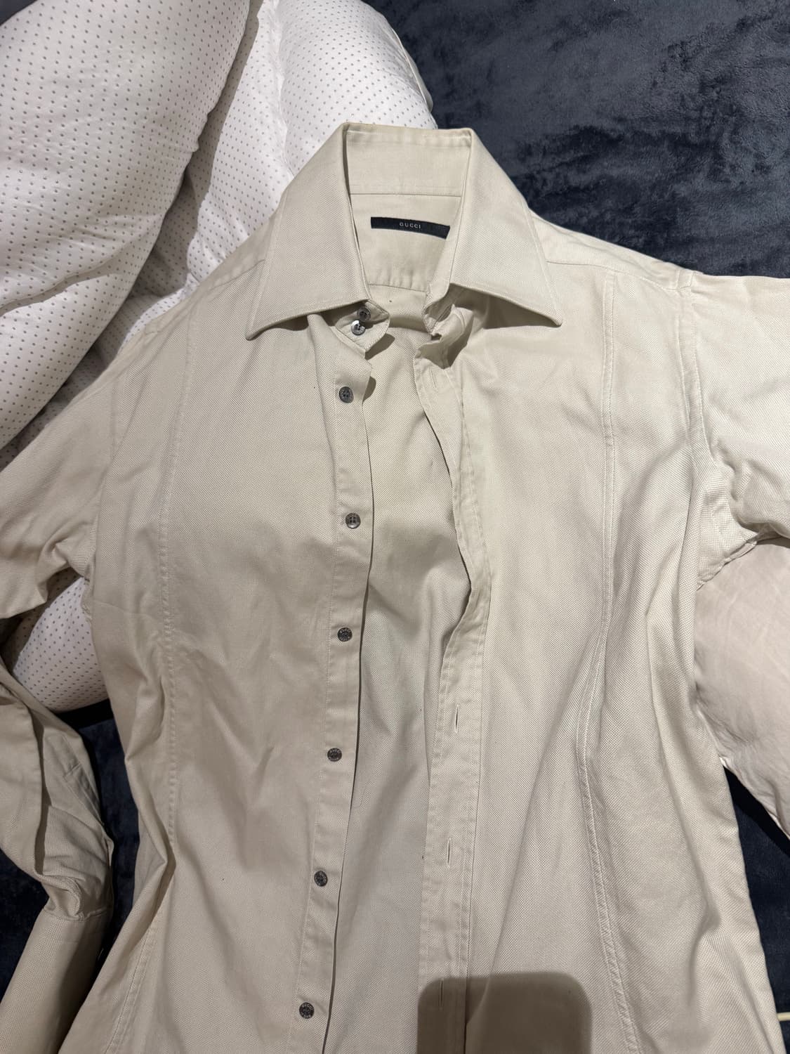 구찌 베이지 셔츠 팝니다. 상품이미지1