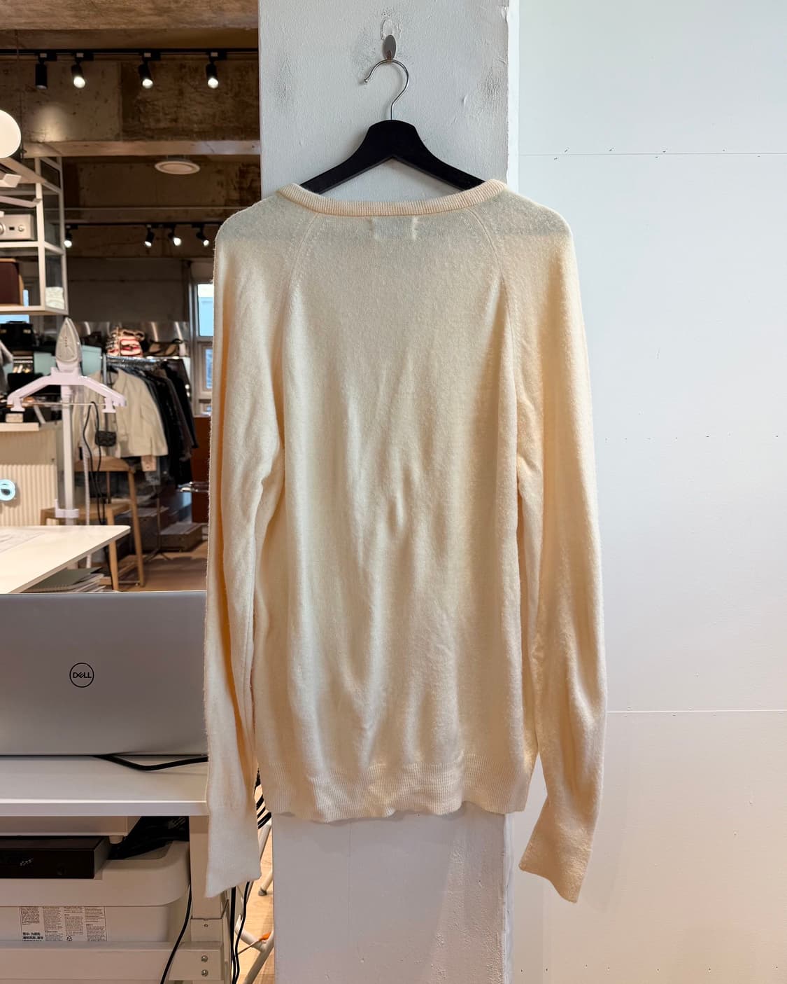 크리스찬 디올 아이보리 울 브이넥 니트  상품이미지7