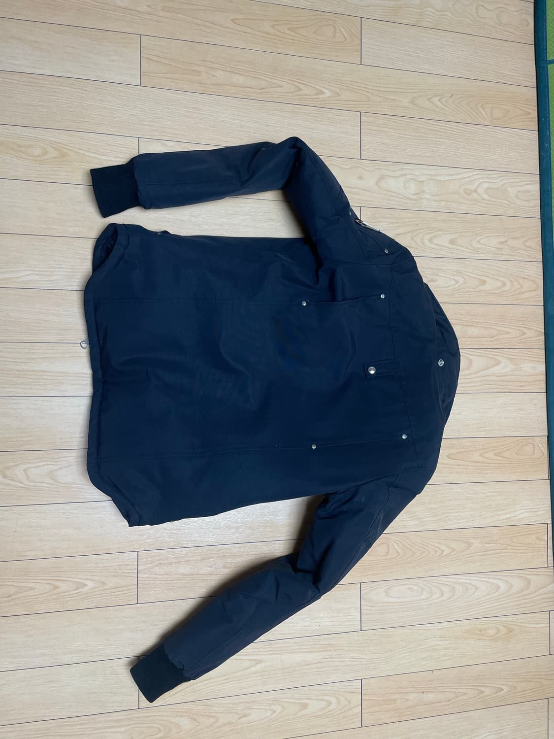 무스너클 발리스틱 패딩 s사이즈 팝니다 상품이미지4