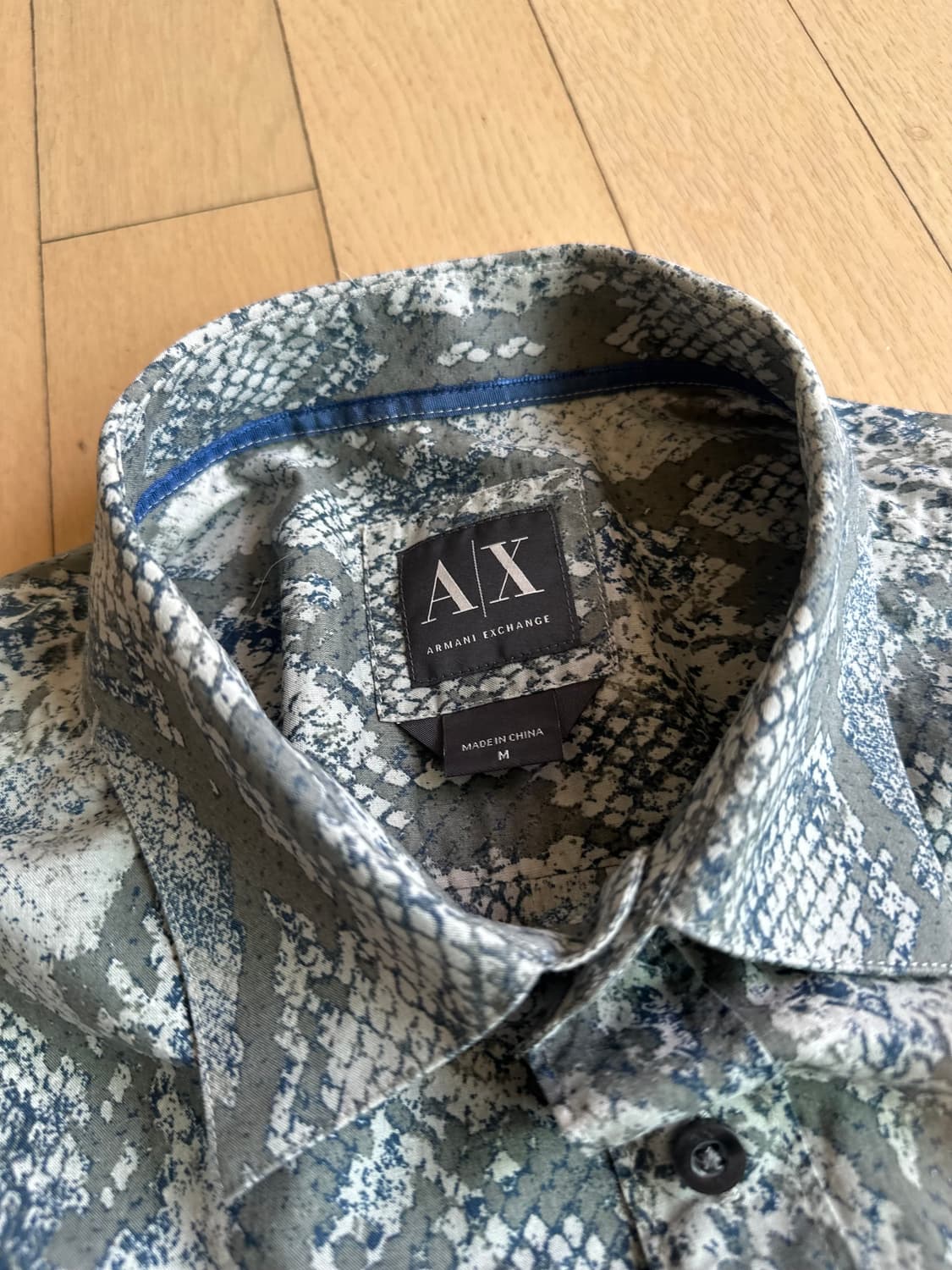 A/X 아르마니 뱀피 파이턴 패턴 셔츠  상품이미지3