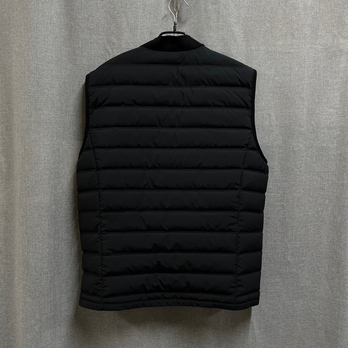 [105] 빈폴 스포츠 블랙 경량 다운 베스트 조끼패딩 상품이미지5