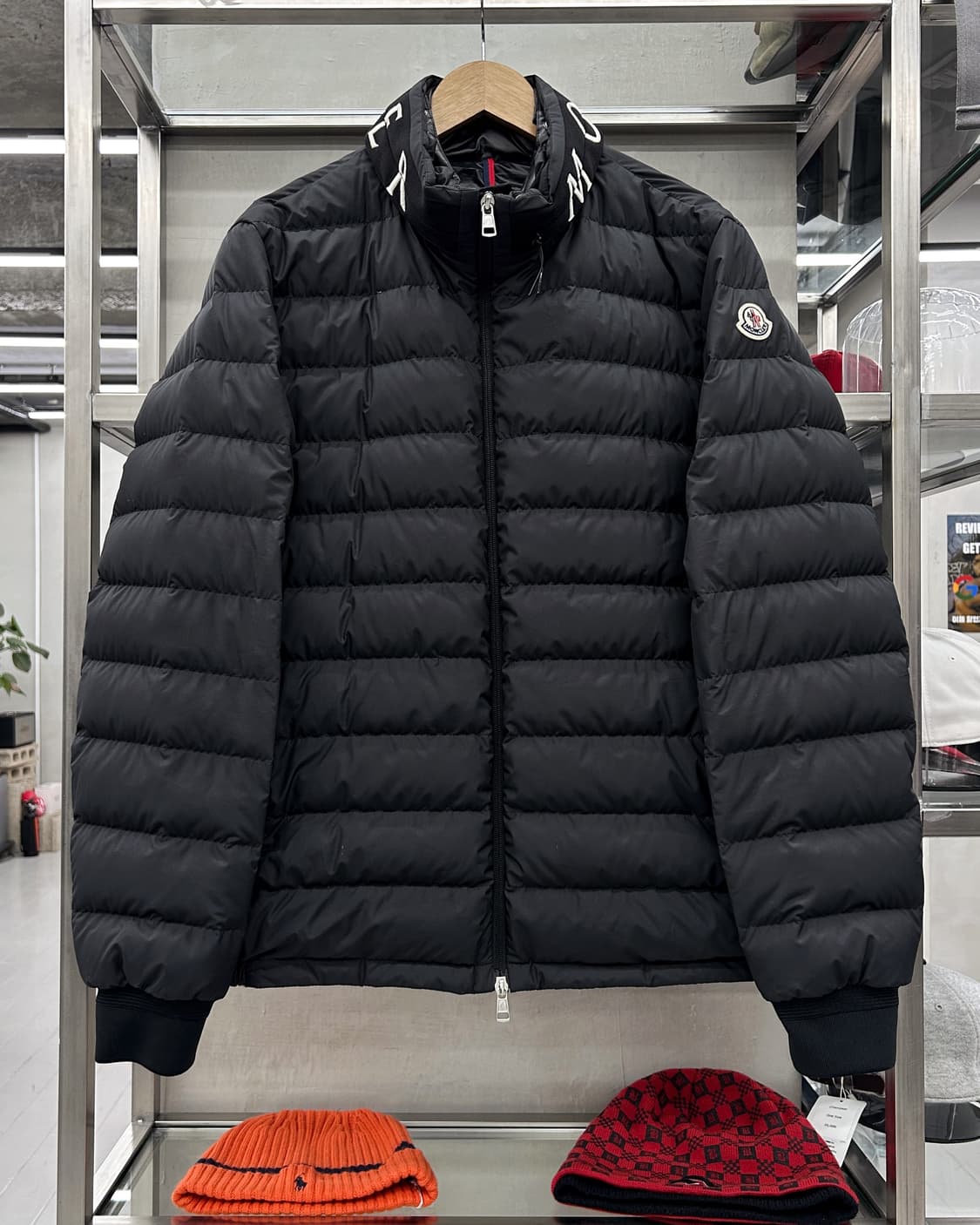 몽클레르 아키오 구스다운 패딩 *샤이보이토비 착용* 상품이미지1