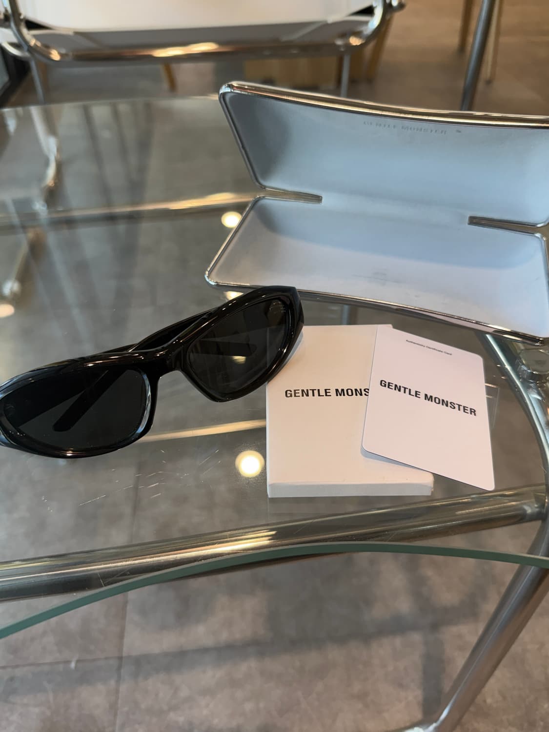 젠몬 bold 01 컬렉션 R.E.A.T 블랙. 상품이미지1