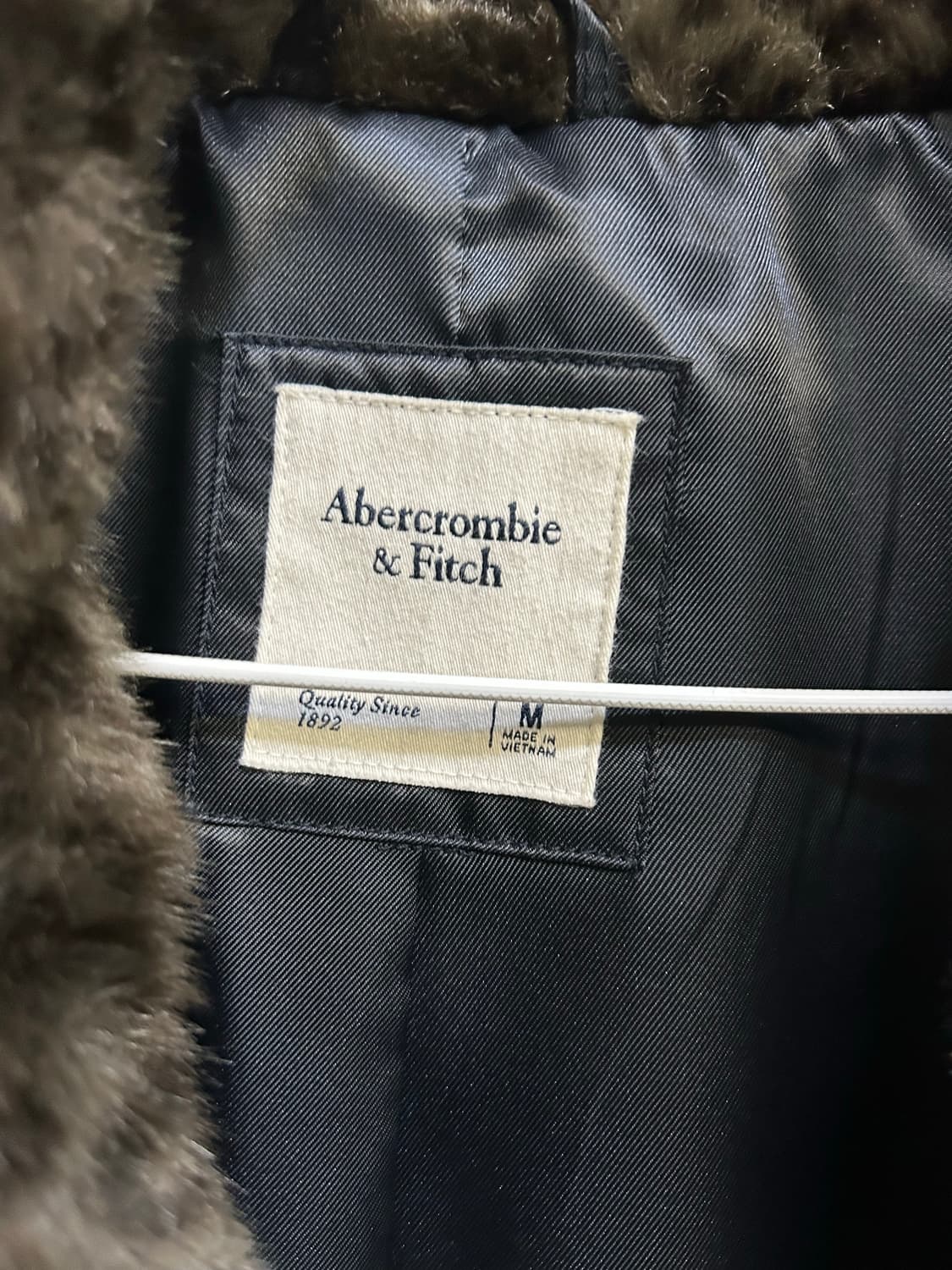 아베크롬비 레오파드 퍼자켓 정가 35만원 상품이미지4