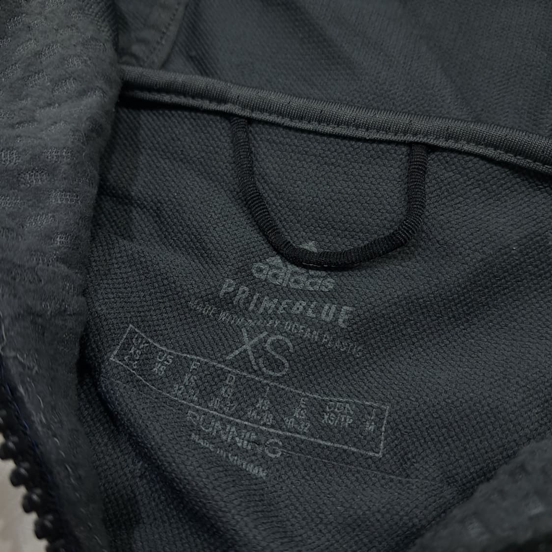 CL988 아디다스 해양재활용소재 그레이크림 크롭 바람막이 자켓 상품이미지3