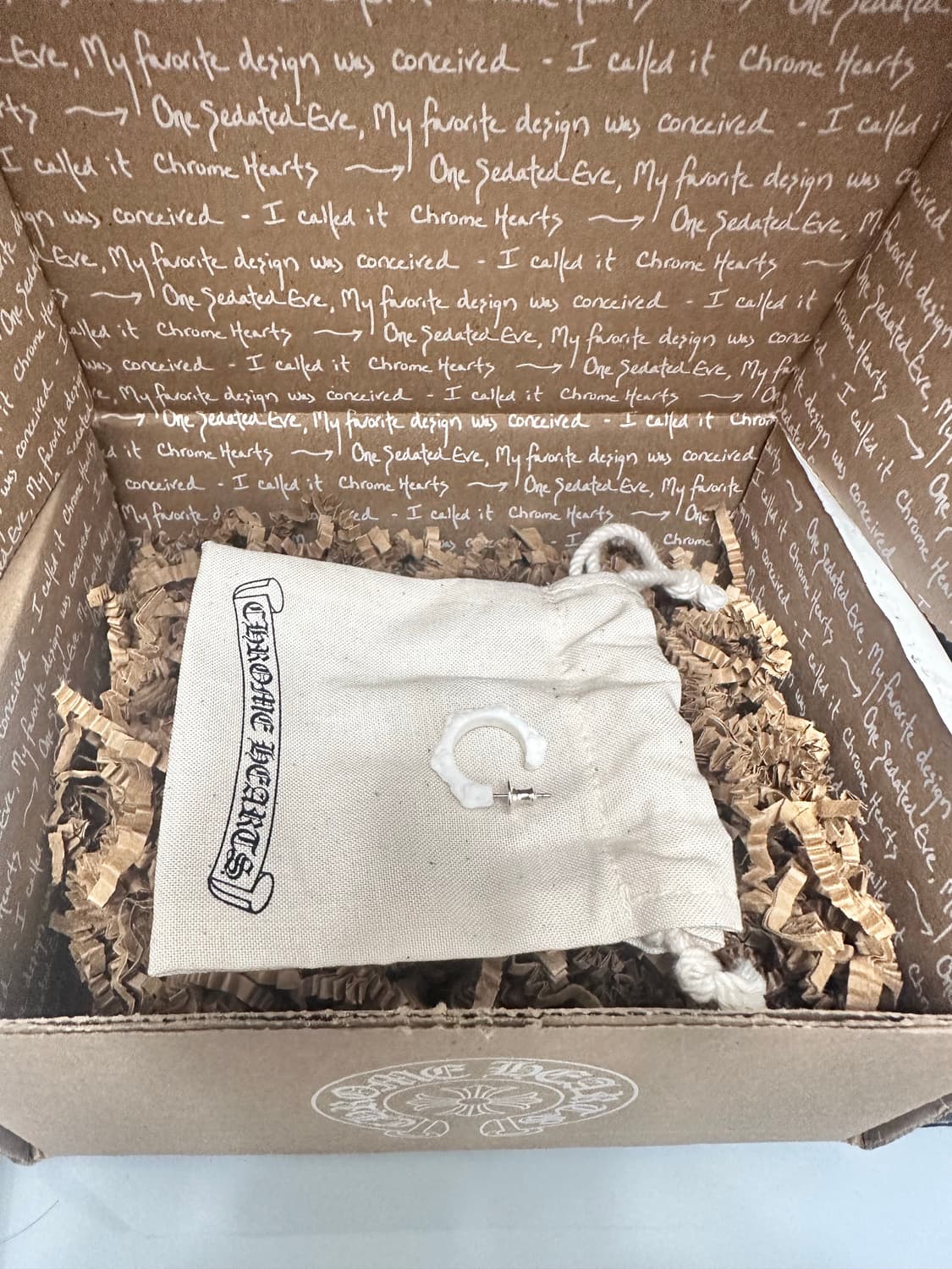 크롬하츠 실리콘 이어링 상품이미지1