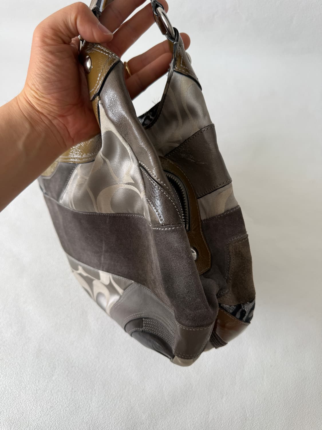 코치(COACH) 레더 패치워크 숄더백 상품이미지5