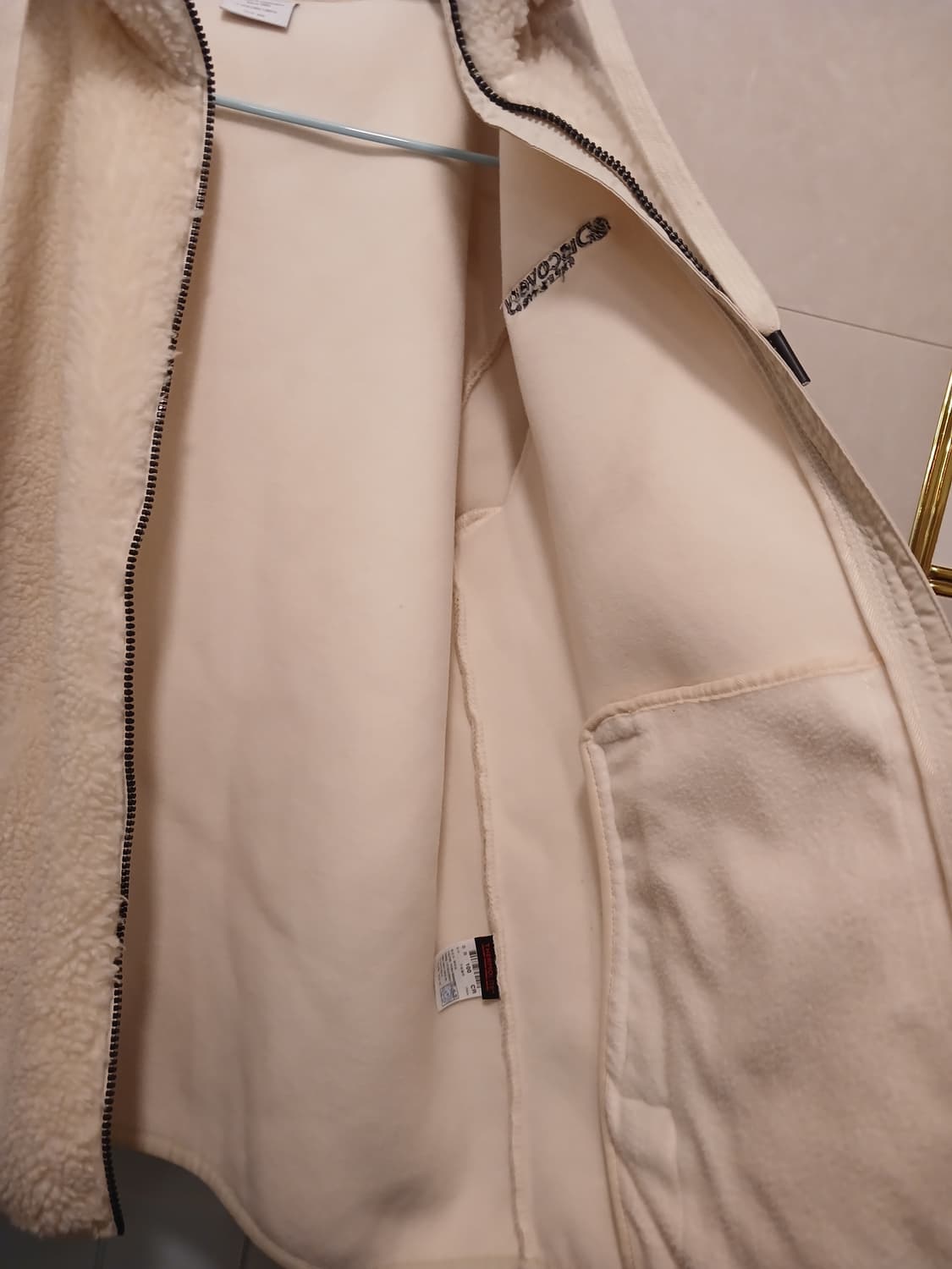 디스커버리 정품 여성 후드뽀글이 95 ~ 100 사이즈 상품이미지4