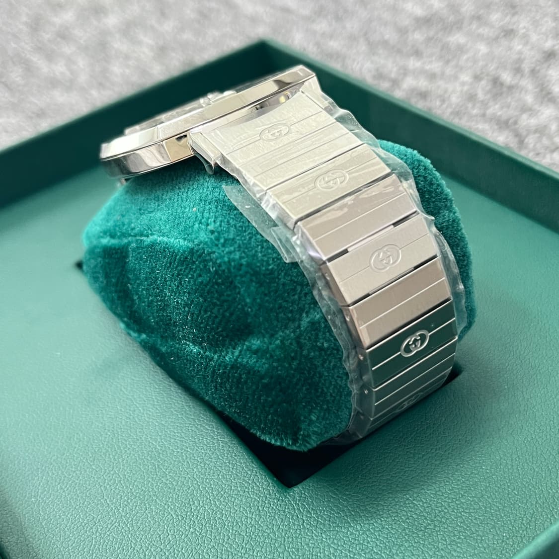 매장판 새상품 구찌 인터로킹 G 그립 시계 38mm 상품이미지7