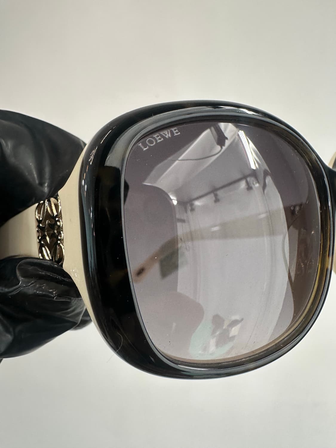 [새상품 무료배송] Made in Italy 로에베 선글라스 상품이미지2