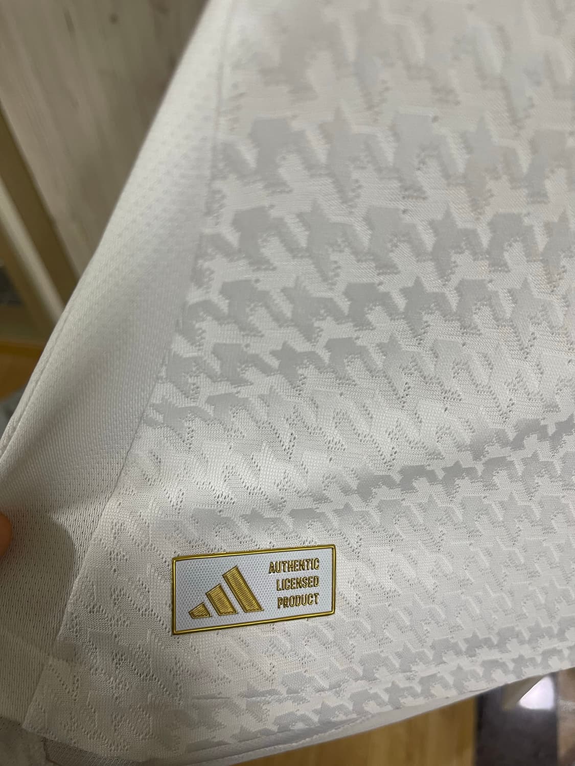 레알 마드리드 24/25 홈 어센틱 정품 유니폼 새것  상품이미지6