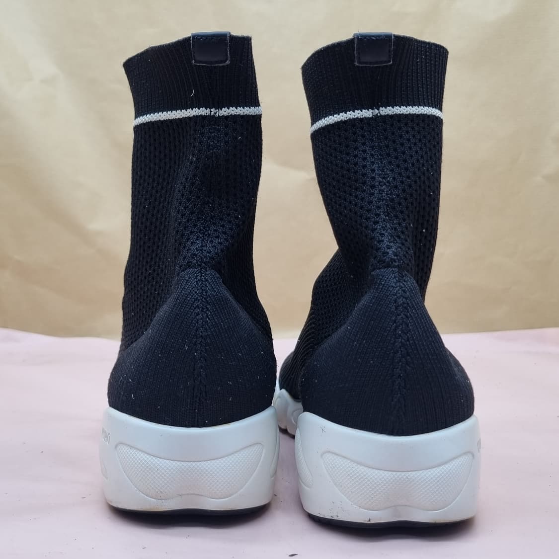 구호 여성 삭스 스니커즈 235 상품이미지4