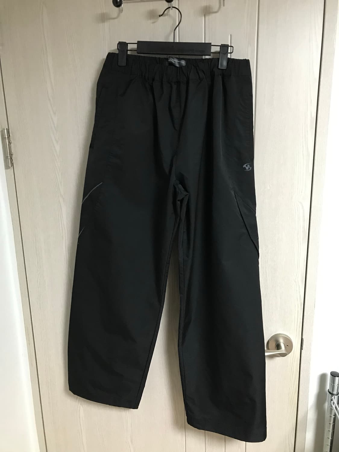산산기어 22FW 2사이즈 블랙 상품이미지2