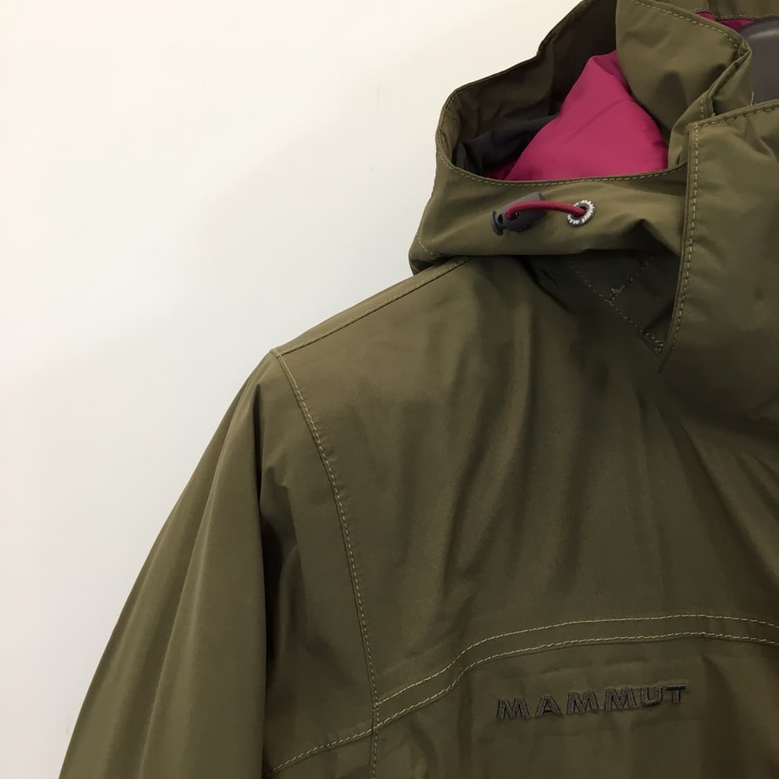 마무트 고어텍스 바람막이점퍼 마그넷자석단추 여성 M 상품이미지2