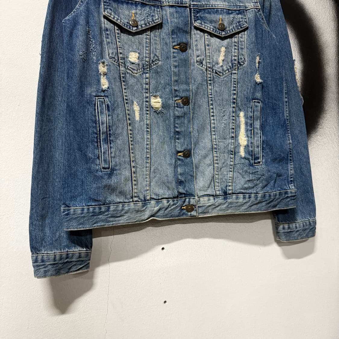 버쉬카 그런지 워싱 데미지 디스트로이드 데님 트러커 자켓 상품이미지4