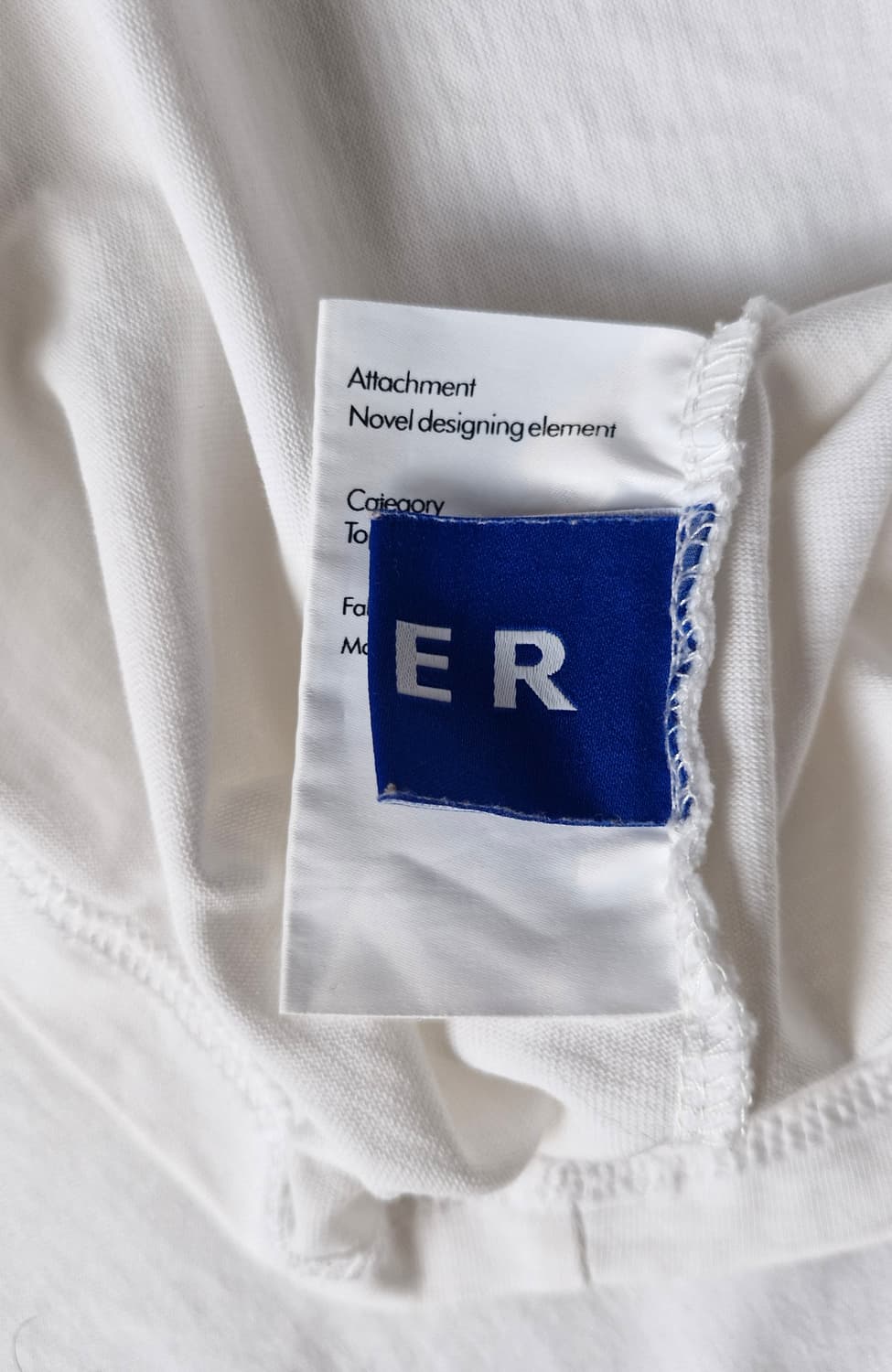 아더에러 멀티컬러 자수 로고 반팔티 3 상품이미지6