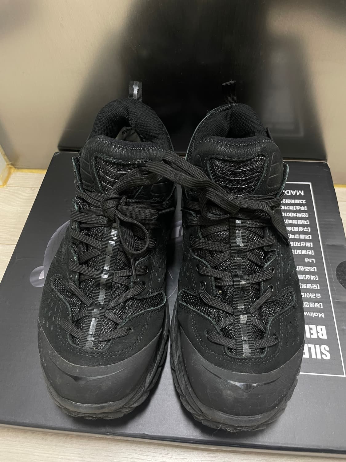 호카 X 엔지니어드 가먼츠 토르 울트라 로우 블랙 (265) 상품이미지5