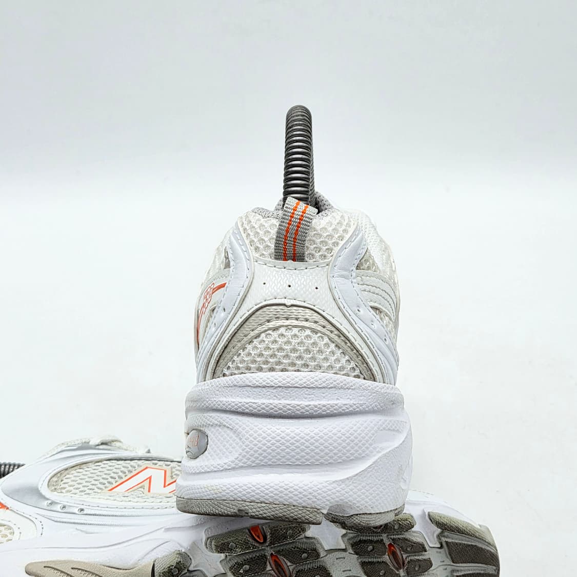  뉴발란스 530 화이트 오렌지 (235 D)  상품이미지2