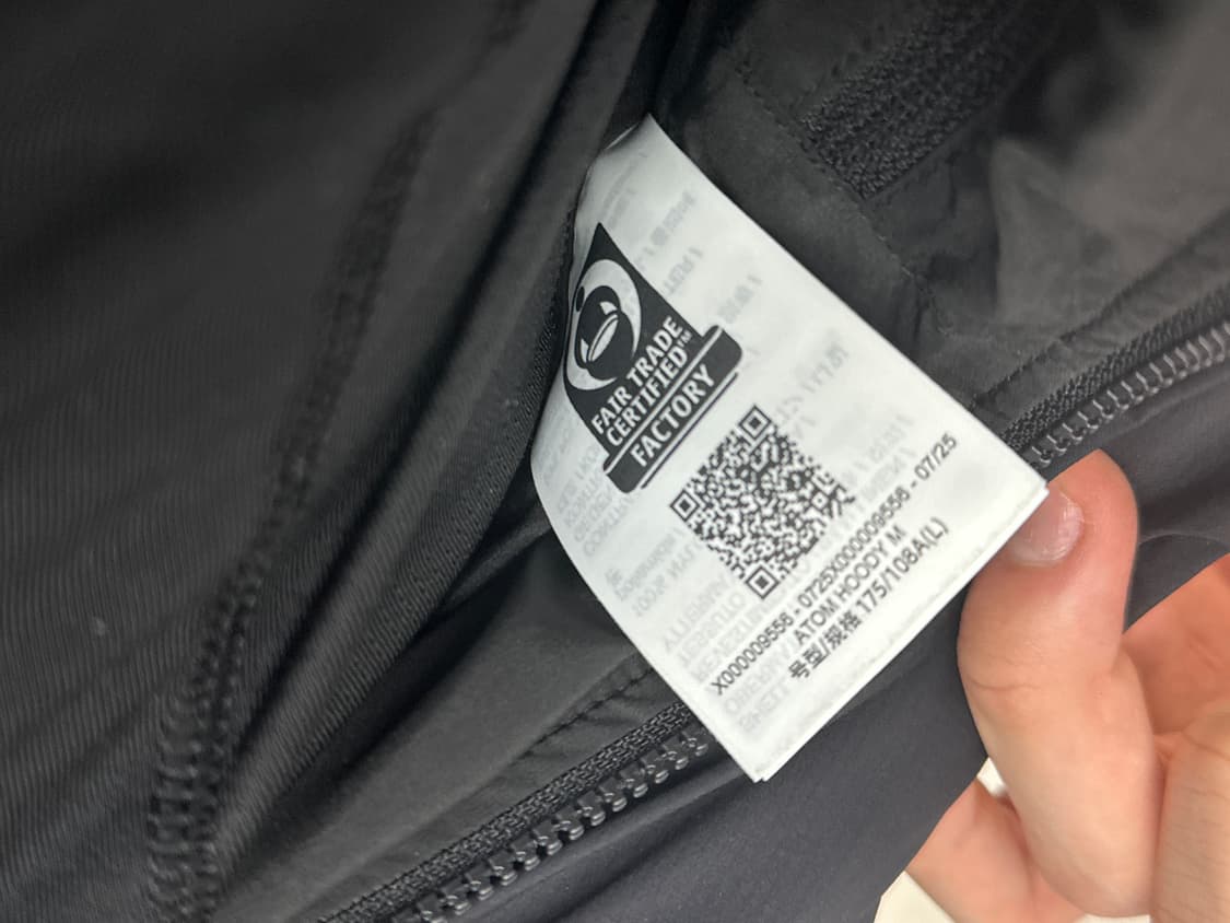 (SS급) 아크테릭스 아톰 후디 블랙L 상품이미지3