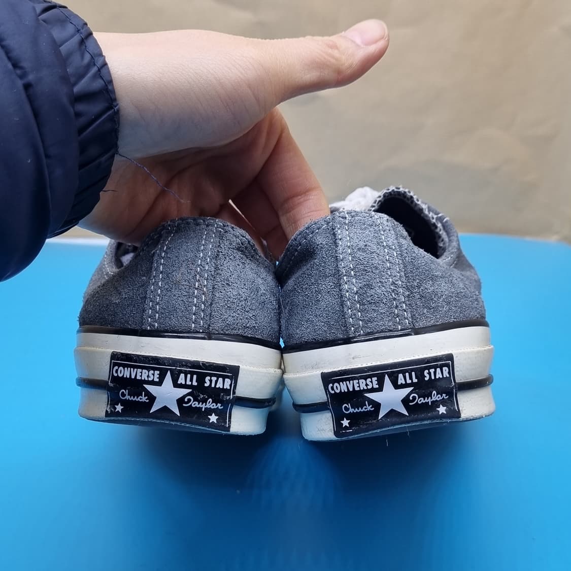 컨버스 척70 차콜 스웨이드 스니커즈 230. 상품이미지4