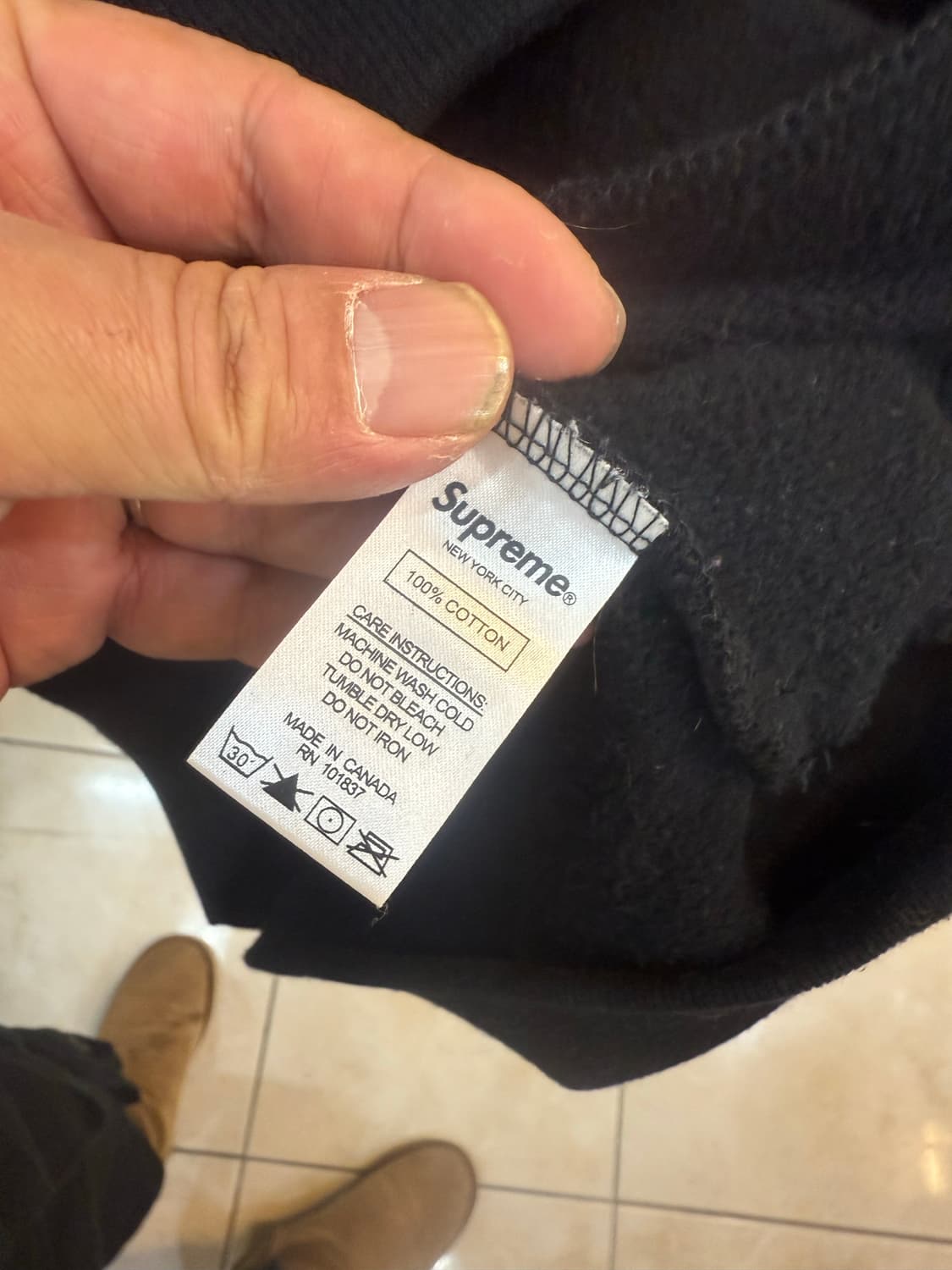 100 정품 슈프림 반집업 팝니다 상품이미지6