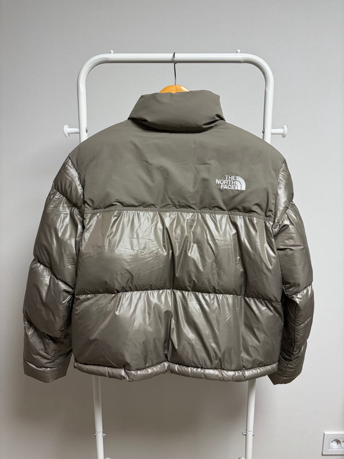 노스페이스 여성 노벨티 눕시 베이지브라운 M/90 팝니다. 상품이미지3