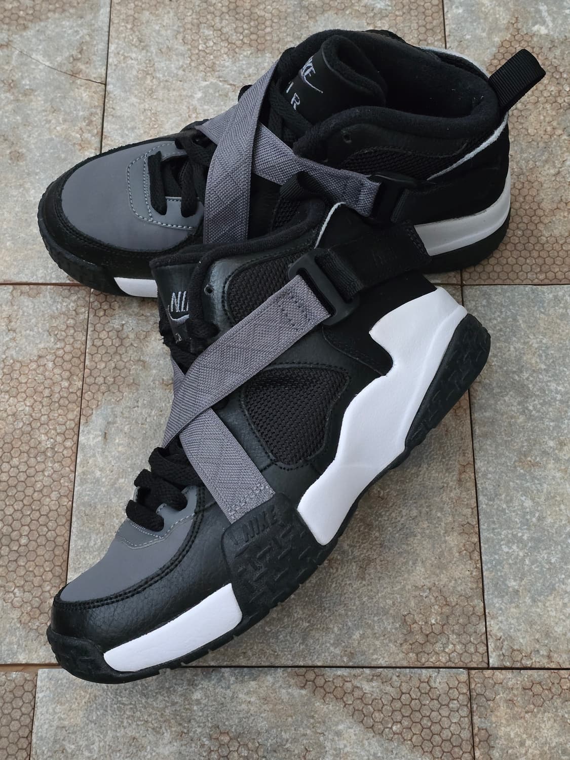 (230)나이키 에어 레이드 블랙 그레이 상품이미지3