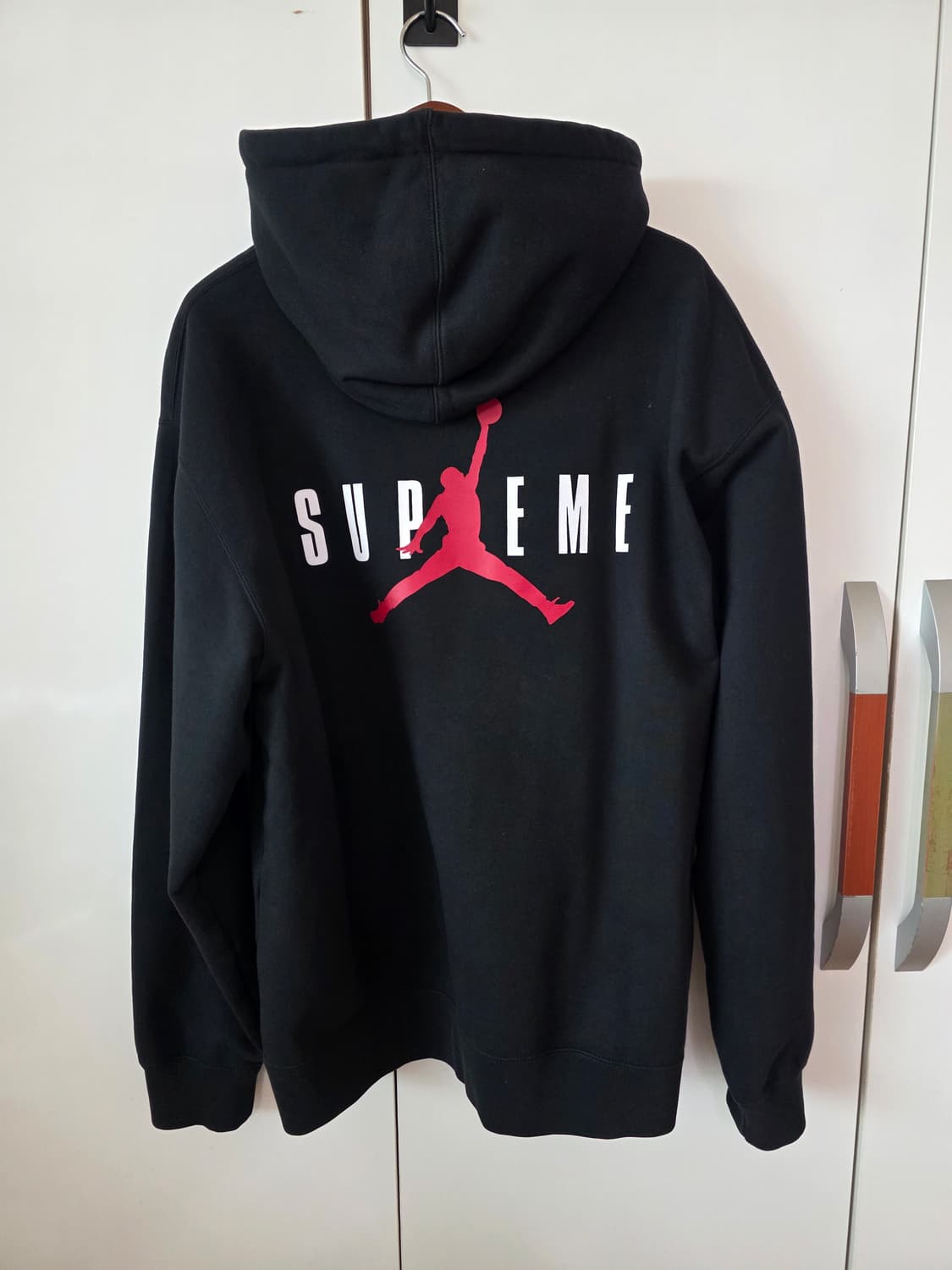 슈프림 x 조던 후드 스웨트셔츠 블랙 상품이미지1