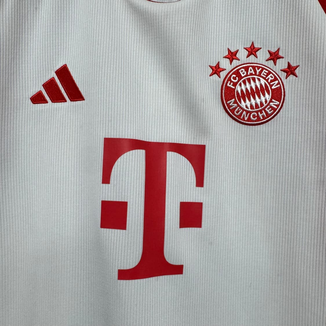 아디다스 뮌헨 김민재 유니폼 상품이미지3