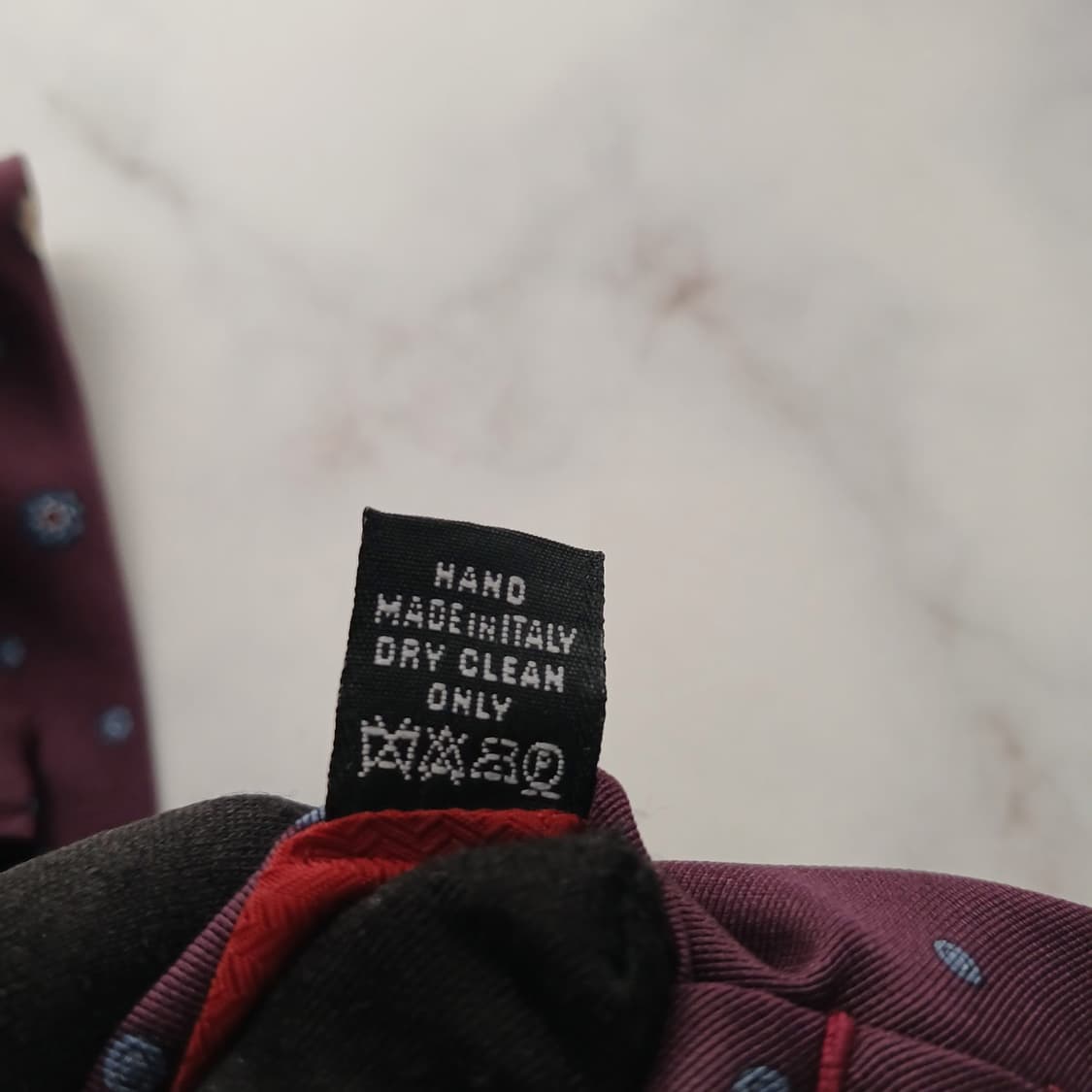 듀퐁 실크 다크 퍼플 도트 넥타이 9.2cm A+등급 A18711
 상품이미지9