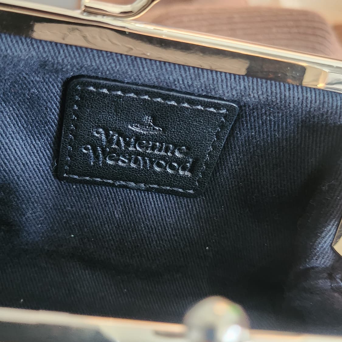 비비안웨스트우드 벨벳지갑 상품이미지3