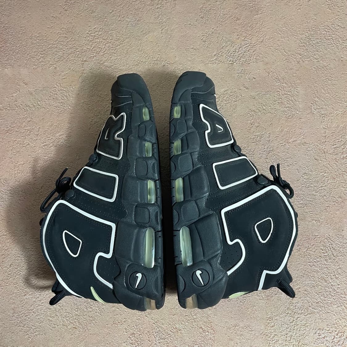 [275] 나이키 에어모어 업템포 상품이미지4